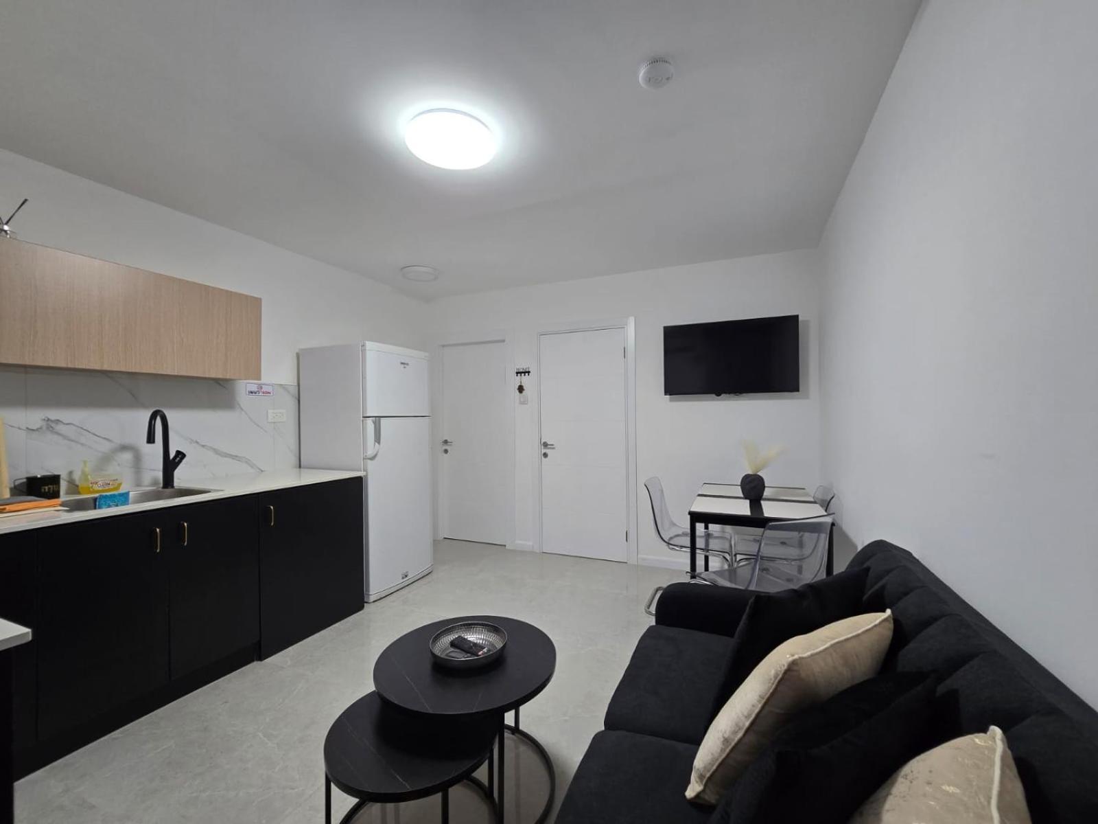 M Y Suites Eilat Buitenkant foto